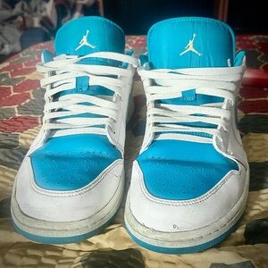 Air Jordan Retro 1 Low legend blue